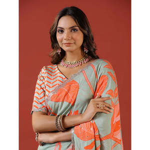 Saree de créateur avec broderie séquentielle sur les bordures Robes élégantes pour femmes - Product Image 3