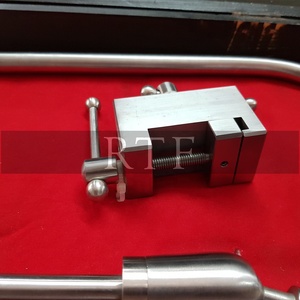 Sistema de Retractor de brazo de Martin, conjunto completo de tractor de brazo quirúrgico ortopédico montado en Mesa, por Raw a Fine - Product Image 4