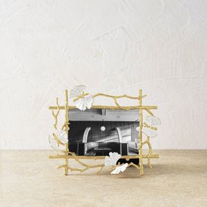 Custom Design Metal Picture <b>Frame</b> With Premium Surface Treatment For Luxury Home Decor Retail Stores And Export Business Markets - Product Image 1