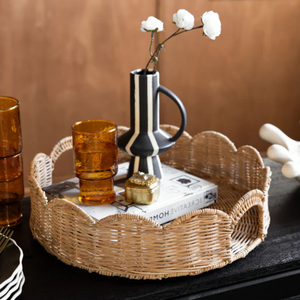 Hot Selling Rattan Serving Tray Circular Scalloped Edge Woven Material Kitchen Fruit Display Organizer For Daily Wholesale - Product Image 2