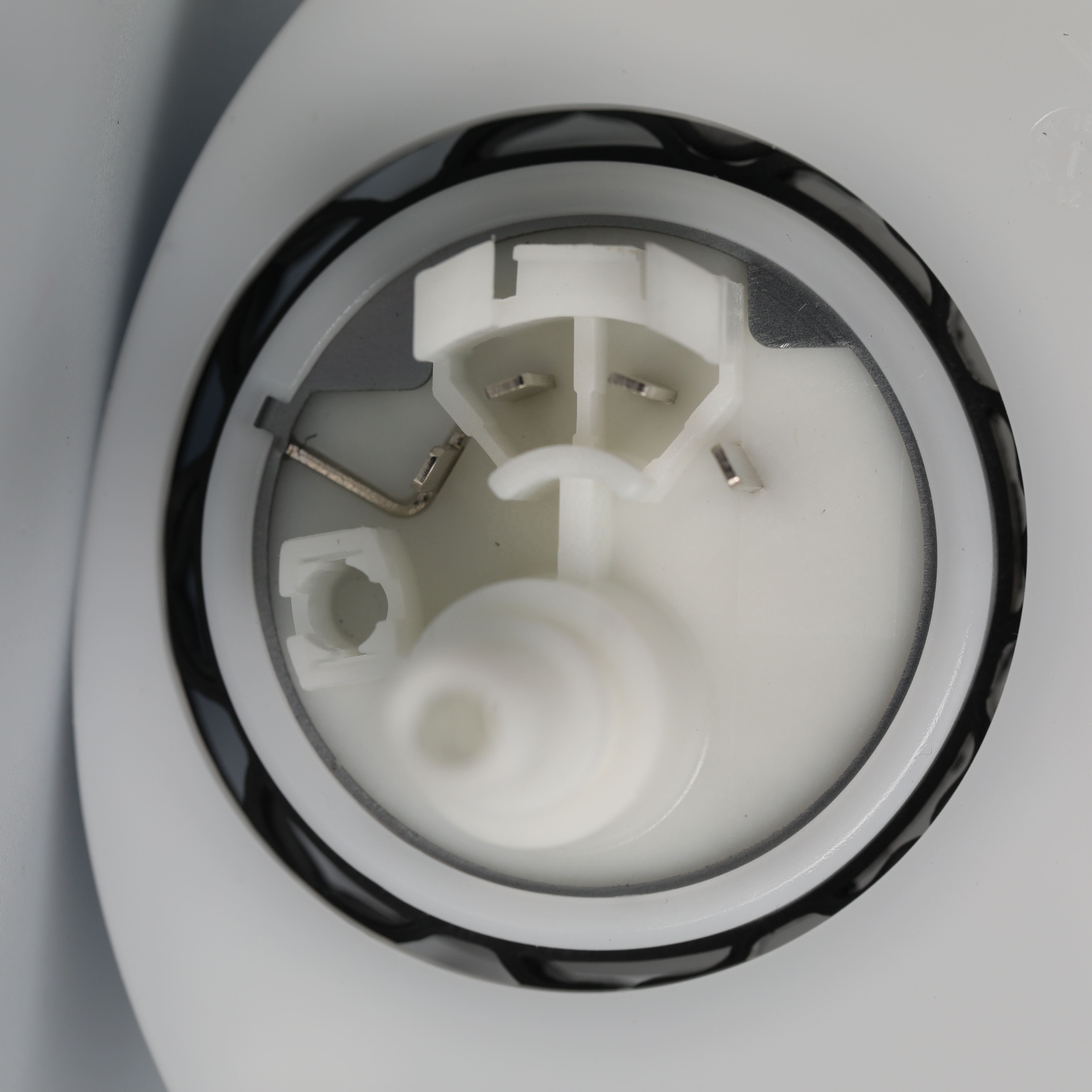 Luxury Car Parts Engine System Components Fuel Pump A2214704594 for Mercedes-Benz W221 2013- Pump Parts Image 5