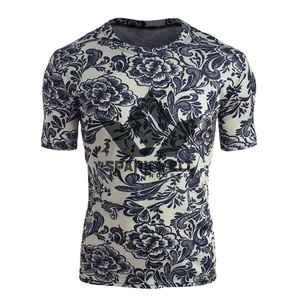 เสื้อยืดผู้ชายลายดอกไม้ แขนสั้น คอกลม แห้งเร็ว โพลีเอสเตอร์ ทรงเข้ารูป ระบายอากาศดี เสื้อยืดลำลองสำหรับออกกำลังกาย - Product Image 1