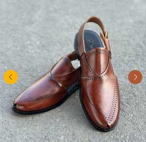 Sandales en cuir marron faites à la main pour hommes, élégantes et stylées, haute qualité 2026 - Product Image 1