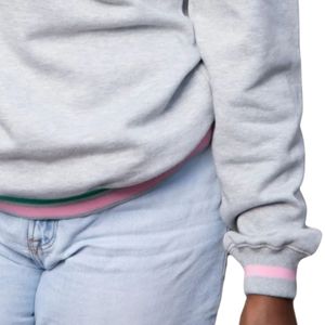 Sudadera Gris Unisex con Cuello Redondo y Estampado Gráfico de Mastered It, Algodón Premium, Informal, Elegante y Cómoda - Product Image 5