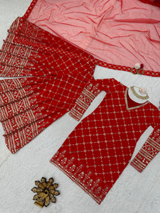 Ensemble Sharara en Faux Georgette Rouge avec Broderie de Paillettes Dorées, Tenue Traditionnelle Indienne et Pakistanaise pour Mariage, Longueur Cheville, Coupe Classique, Taille Haute - Product Image 2