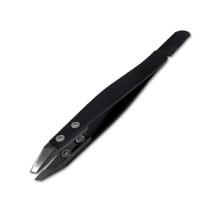 Pinzas de Cejas Profesionales de Acero Inoxidable con Punta Inclinada de Cerámica Moderna de Alta Calidad de Sadia Khan Industry, Ligeras y Duraderas - Product Image 1