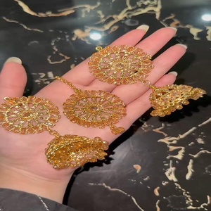 ต่างหูประดับลูกปัดและมงกุฎหินดีไซน์ล่าสุดปี 2026 สำหรับผู้หญิง สวมใส่ในงานแต่งงาน เครื่องประดับแฟชั่น - Product Image 1