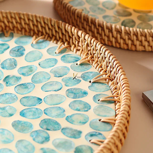 Bandeja Redonda de Madera y Ratán con Elegante Incrustación de Madreperla Azul para Decoración del Hogar, Regalo de Inauguración y Presentación de Alimentos - Product Image 4
