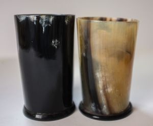 Vaso Vikingo Hecho a Mano con Cuerno de Búfalo, Ecológico, con Forma Natural y Material Orgánico - Product Image 5