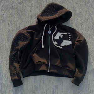 เสื้อสเวตเตอร์ผ้าเฟรนช์เทอร์รี่หนาแบบ500GSM กำหนดเองเสื้อกันหนาวปักลายซิปเต็มเสื้อแจ็คเก็ตมีฮู้ดประดับพลอยเทียม - Product Image 1