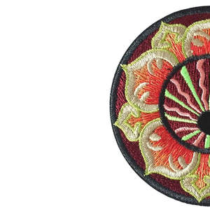 Écussons brodés personnalisés de qualité supérieure, motif floral mandala, légers, à coudre, fabriqués à la main, pour vêtements - Product Image 2