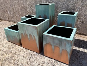 Jardinera Exterior con Acabado Pátina Verde, Jardinera Metálica Moderna para Exteriores, Grande con Drenaje, Juego de Jardineras para Patio y Jardín - Product Image 2