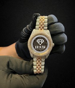 Montre en acier inoxydable sertie de diamants VVS Moissanite, montre-bracelet de luxe à chiffres romains, bijoux hip-hop pour hommes - Product Image 1