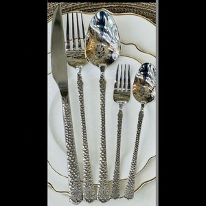 ชุดช้อนส้อมสแตนเลสหรูหราเคลือบทองด้าน ดีไซน์หรูหราสำหรับงานแต่งงาน พร้อมด้ามจับอะคริลิค - Product Image 2