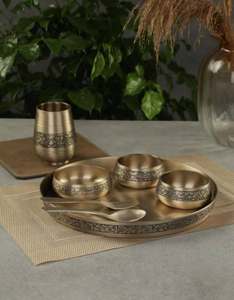 Ensemble de vaisselle de luxe indien Sagan Thali 8 pièces, design classique bronze, portable et compatible lave-vaisselle - Product Image 4