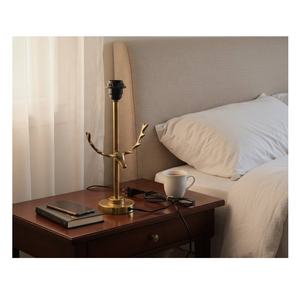 Lampe de table décorative avec un design unique inspiré d'animaux ou de oiseaux, sans abat-jour, lampe de chevet en aluminium à prix de gros - Product Image 4