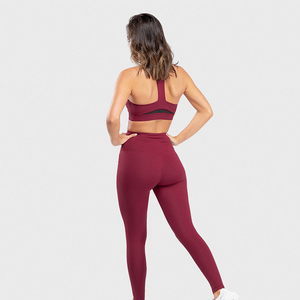 Conjunto deportivo elegante para mujer, ideal para entrenamiento deportivo y estilo de vida activo diario, para yoga y gimnasio. - Product Image 3