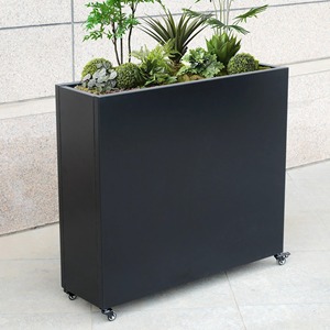 Maceta Circular de Madera Negra, Diseño Rústico, Duradera, para Plantas Verdes de Jardín - Product Image 6