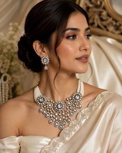 Parure de collier ras-du-cou et boucles d'oreilles de mariée style victorien, plaqué or, avec perles CZ et Kundan, inspirée des bijoux Moissanite - Product Image 2