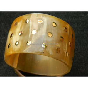 Coupleur de corne SilkenEdge | Connecteur en corne de buffle poli avec finition brillante pour l'artisanat et la menuiserie de meubles de qualité supérieure | Exportation en vrac - Product Image 5