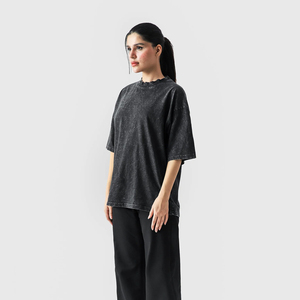 เสื้อยืดโอเวอร์ไซส์สีดำฟอกกรด ผู้ชาย ผ้าฝ้าย 100% เนื้อหนา สตรีทแวร์ ทรงหลวม ไหล่ตก คอกลม เสื้อยืดลำลอง - Product Image 3