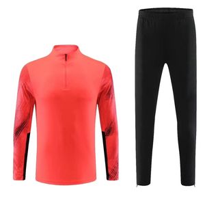 Survêtement de football pour homme, 100 % haute qualité, fabriqué aux États-Unis, coupe ajustée, vêtements de sport respirants et à séchage rapide, idéal pour la gym et le fitness. - Product Image 5