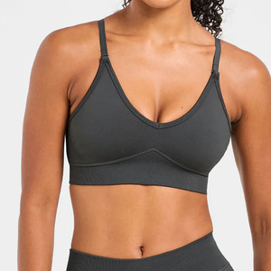 Sujetador Deportivo de Alta Calidad Personalizado, Ropa Deportiva para Yoga, Sin Costuras, de Alta Sujeción, con Tirantes Cruzados, Escote en U, Estilo Acanalado con Encaje - Product Image 2