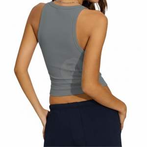 Débardeur côtelé gris pour femme – Gilet sans manches décontracté pour le quotidien – Texture douce – Conception personnalisée – Vente en gros - Product Image 2