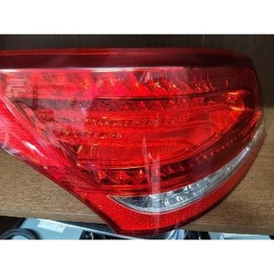 Feu arrière gauche d'occasion Equus 924013N000 - Product Image 3