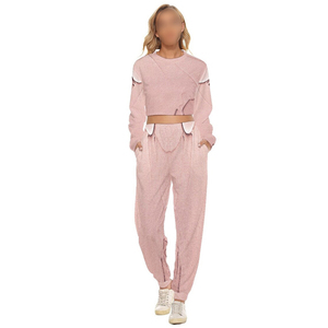 Conjunto Deportivo Casual de Dos Piezas para Mujer, Top Corto y Pantalones Deportivos en Color Rosa, Ideal para Fitness, Viajes, Ejercicio y Comodidad Diaria - Product Image 1