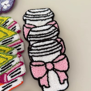 Posavasos Artesanales con Cuentas de Vidrio de MS HANDICRAFT - Regalos Religiosos y de Iglesia Clásicos con Base de Poliéster (4x4 Pulgadas) - Product Image 1