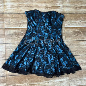 Vestido Corsé de Alta Calidad con Varillas de Acero, Satén Azul con Superposición de Encaje Negro, para Moda y Discotecas - Product Image 2