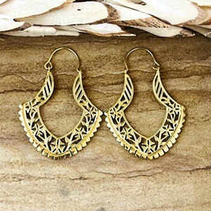 Pendientes Boho de Diseño Moderno, Joyería Tribal de Latón para Mujer, Chapados en Oro de 18k, Filigrana Floral, Geométricos, Colgantes, Venta al por Mayor/OEM/ODM - Product Image 1
