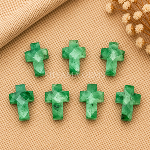 Cuarzo Verde Fresa en Forma de Cruz 15x10mm, Colgante Tallado a Mano con Piedra Preciosa para Fabricación de Joyas, Sanación con Cristales, Energía Reiki - Product Image 4
