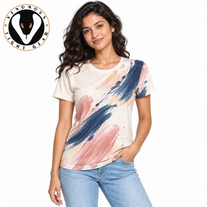 Camiseta para mujer con material suave al tacto, movimiento flexible y ajuste cómodo para uso diario, informal y de moda urbana. - Product Image 1