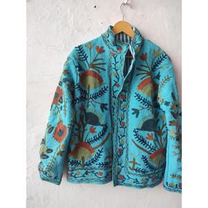 Chaqueta de algodón turquesa para mujer, bordada con motivos Suzani, estilo bohemio, étnico, hecha a mano, abrigo corto. - Product Image 2