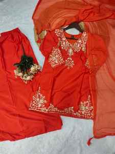 Conjunto de Salwar Kameez de Seda Pura India y Pakistaní, Ropa Étnica Tradicional de Verano para Mujer, para Fiestas, Bodas y Ocasiones Casuales - Product Image 2