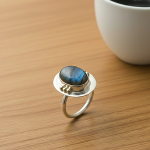 Bague en argent 925 avec pierre de labradorite bleue, boule en laiton, faite à la main, style bohème, plaquée or rose et or jaune, bijou pour elle - Product Image 1