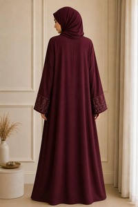 Vente en gros : Abaya longue élégante et modeste pour femme, robe musulmane pleine longueur pour la prière du Ramadan et tenue décontractée - Product Image 2