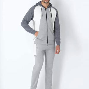 Ensemble de survêtement décontracté de qualité supérieure OEM ODM Vente en gros Survêtement oversize pour hommes et femmes Style streetwear tendance - Product Image 1