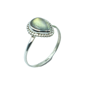 แหวนลาบราดอไรต์ทรงลูกแพร์ธรรมชาติ เงินแท้ 925 แหวนล้อมเพชรเม็ดเล็ก งานแฮนด์เมด พลอยแท้ เรียบง่าย เครื่องประดับผู้หญิง ของขวัญคริสต์มาส - Product Image 1
