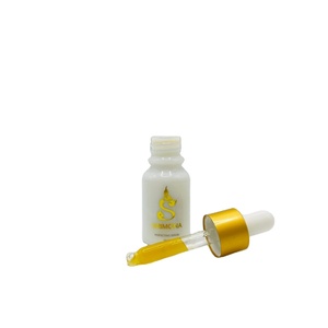 Sérum visage éclaircissant anti-âge SIRIMONA pour peaux grasses et sensibles, vitamine C, curcuma, forme liquide, peptides, collagène, approvisionnement direct OBM - Product Image 3
