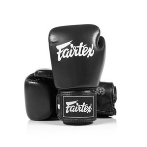 นวมชกมวยหนังแท้สีดำ Fairtex แบบรัดข้อมือด้วยแถบตีนตุ๊กแก ระบายอากาศได้ดี สำหรับผู้ใหญ่ ฝึกซ้อมมวย MMA - Product Image 2