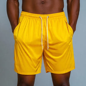 Shorts de sport pour homme 100% polyester à séchage rapide, shorts de course ajustés pour homme, shorts à taille haute avec cordon de serrage pour homme - Product Image 1