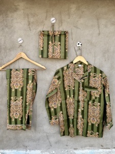 Ensemble pyjama 3 pièces pour femme, imprimé tigre, vêtements de nuit en coton vert écologique, vêtements de détente à imprimé animal, pyjama boutonné pour l'été - Product Image 6