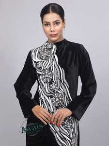 Vestido de Noche Largo de Terciopelo Negro para Mujer, Marca Awais House, con Cuello en V, Manga Larga, Bordado con Cuentas, Asimétrico, Corte en A - Product Image 2