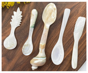 Cuillère en coquillage de haute qualité avec manche en porcelaine, fabriquée au Vietnam - Cuillère décorative pour la table et la décoration - Product Image 5