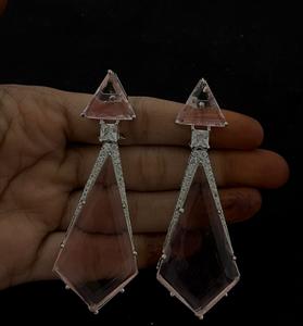 ต่างหูระย้าทรงยาวประดับเพชร CZ คุณภาพพรีเมียม ดีไซน์สวยหรู ชุบเงินบนทองเหลือง เหมาะสำหรับผู้หญิงและเด็กผู้หญิง สวมใส่ในงานเลี้ยงตอนเย็น - Product Image 5