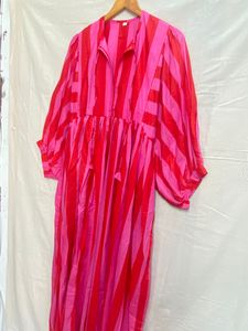 Accesorios de Ropa de la Mejor Calidad, Vestido Largo Informal de Algodón para Mujer, Atuendo Elegante y Suave para el Día a Día, Disponible para la Venta - Product Image 1