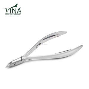 Cortacutículas de Alta Precisión Vina VNC-04-GC de Acero Inoxidable Gris con Punta Biselada, Utilizado en Salones de Uñas - Product Image 5